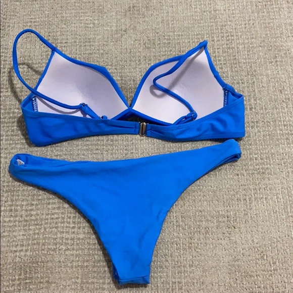 Bathing suit - Picture 2 of 2